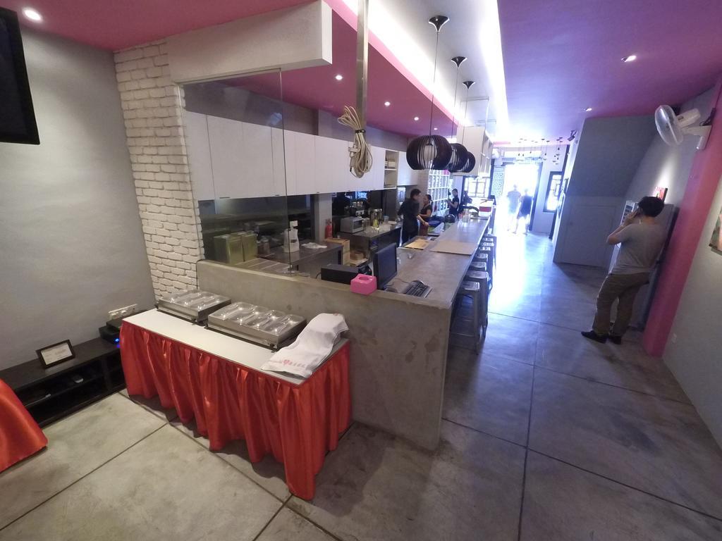 Ryokan Muntri Boutique Hostel Джорджтаун Экстерьер фото
