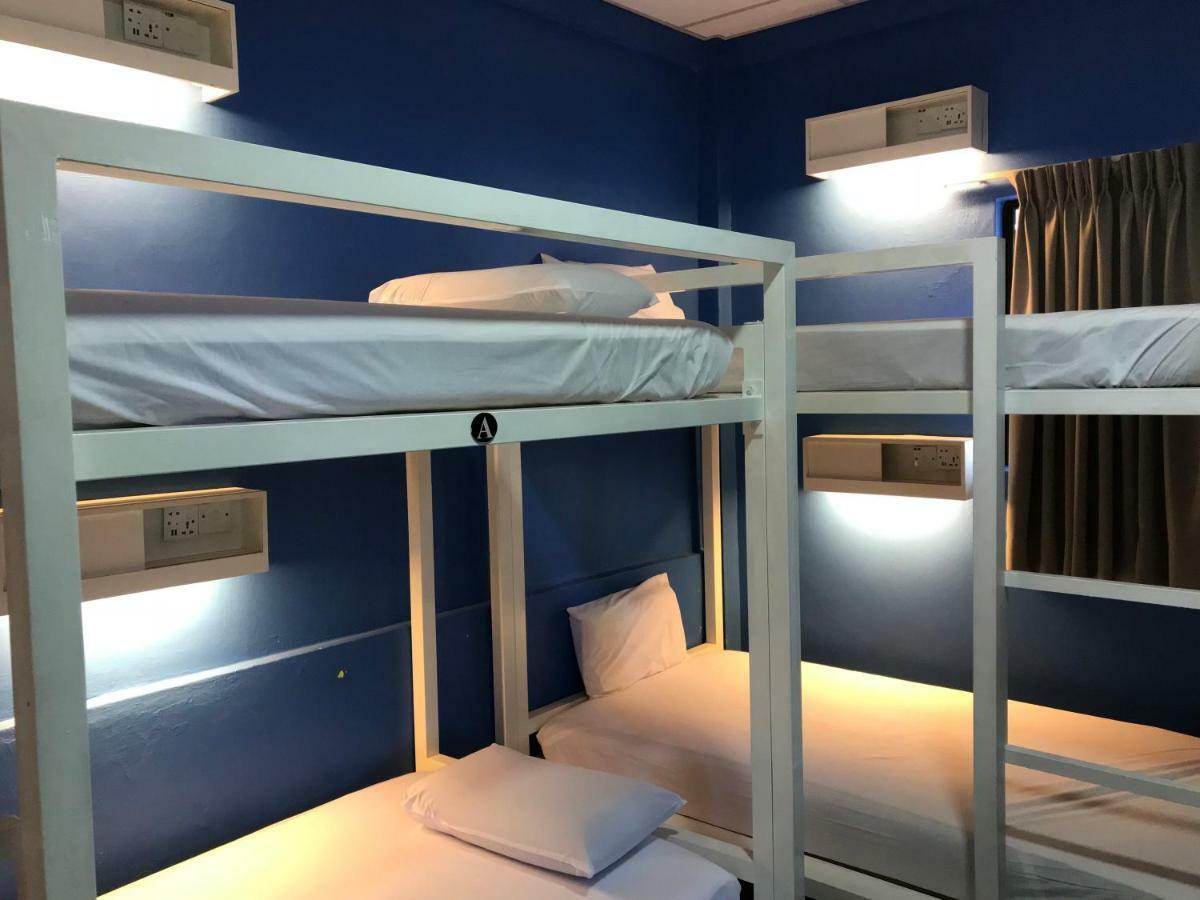Ryokan Muntri Boutique Hostel Джорджтаун Экстерьер фото